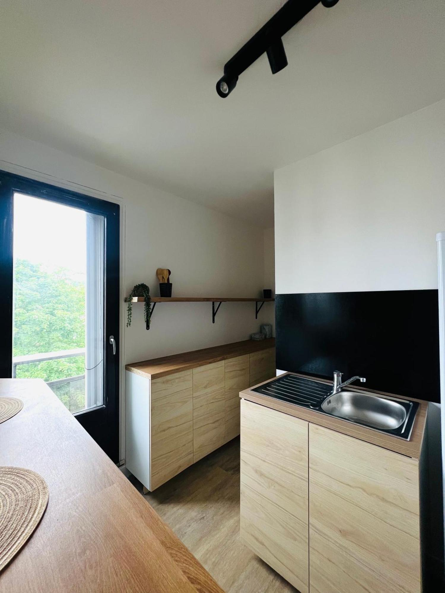 Apartment Equipe En Plein Coeur De Lisle Adam